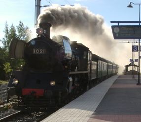 Ukko-Pekka saapuu J�rvenp��h�n